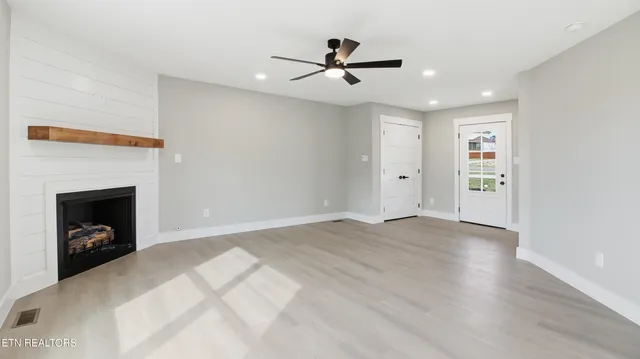 $525,000 | 7705 Fox Valley Lane, Knoxville, TN 37938