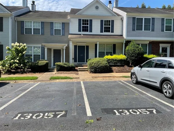$2,250 | 13057 Region Trace, Alpharetta, GA 30004