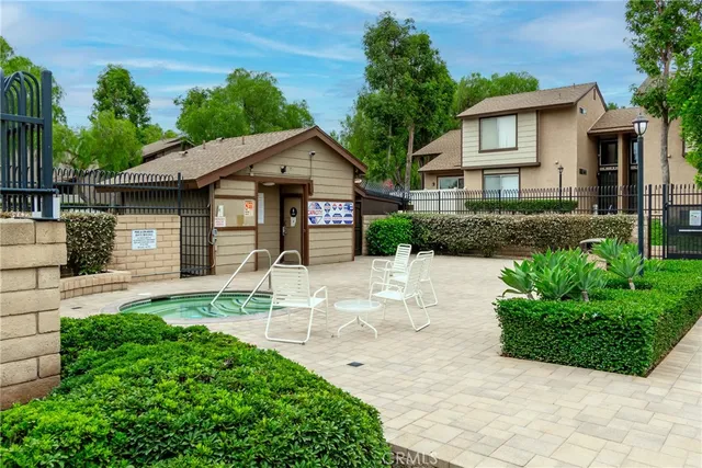 $498,000 | 1171 Stone Pine Lane, Unit C, Corona, CA 92879