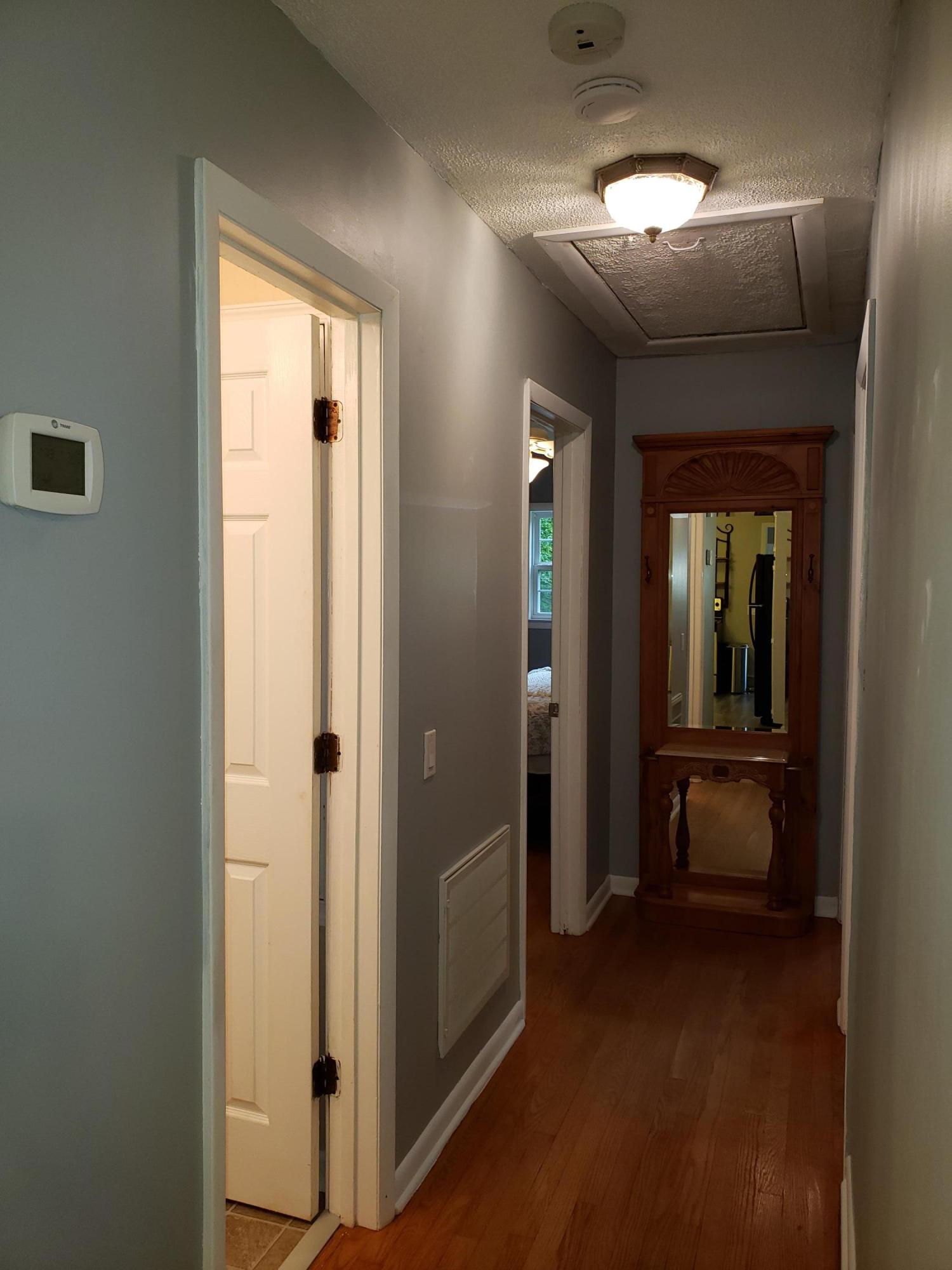 84 Mockingbird Road Boones Mill, VA 24065 - Photo 17 of 32 Hallway