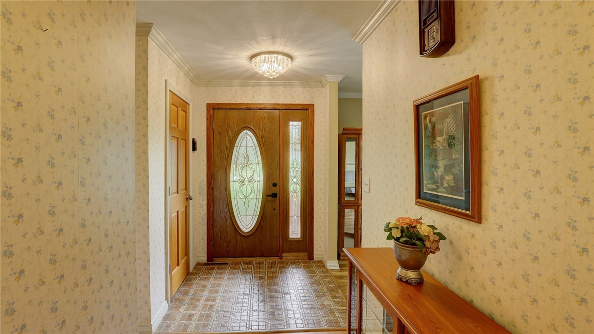 2866 Southland Road Decatur, IL 62521 - Photo 10 of 48 Foyer