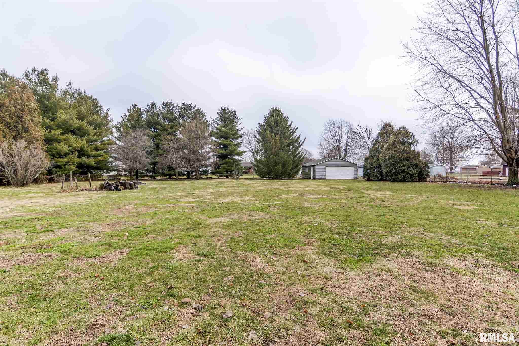890 Gabriel Road Springfield, IL 62712 - Photo 2 of 42