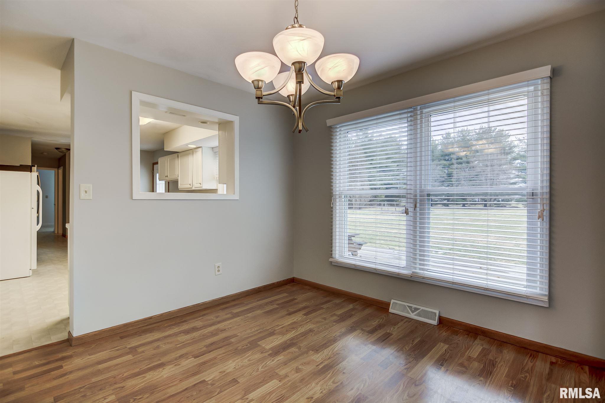 890 Gabriel Road Springfield, IL 62712 - Photo 12 of 42