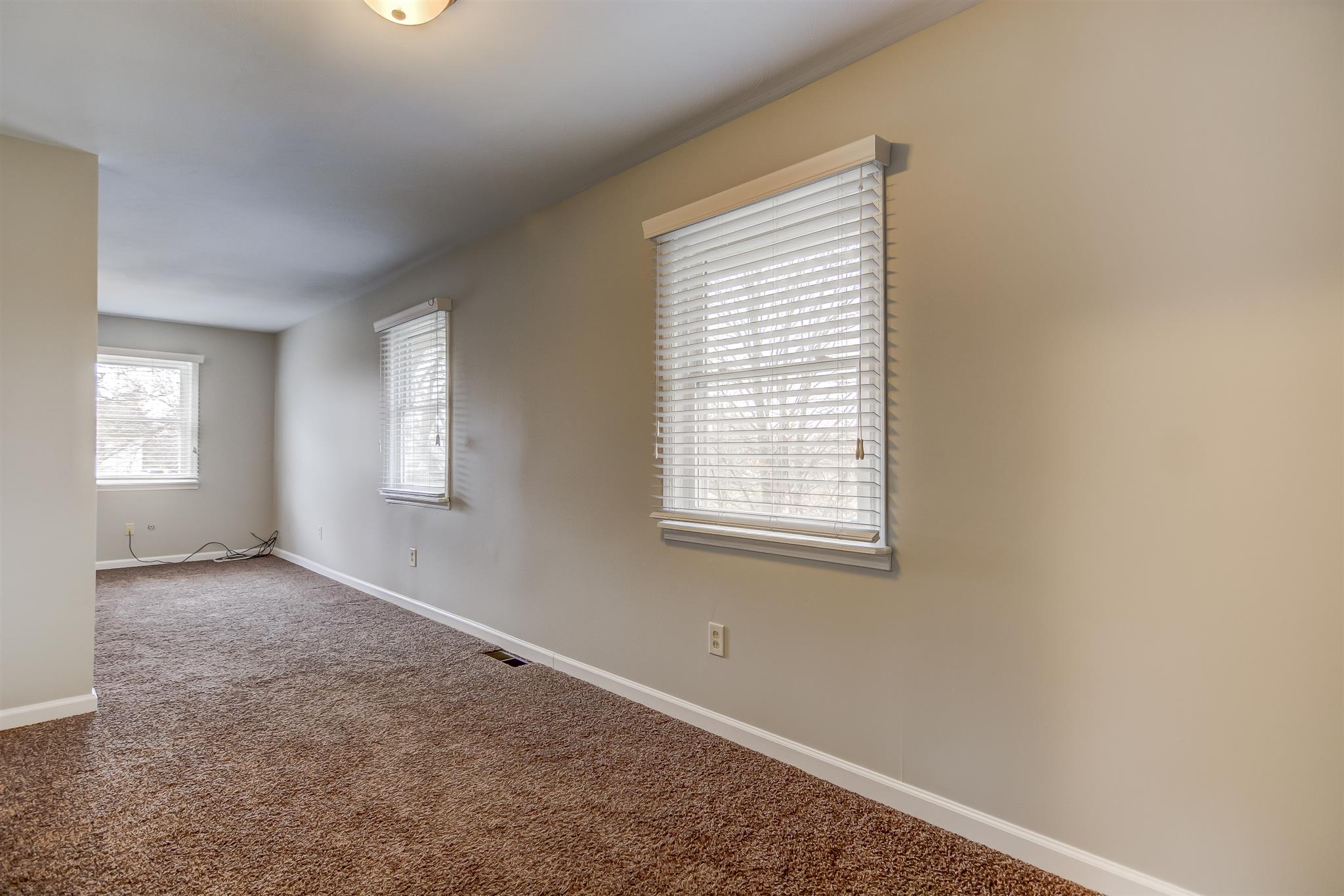 890 Gabriel Road Springfield, IL 62712 - Photo 23 of 42