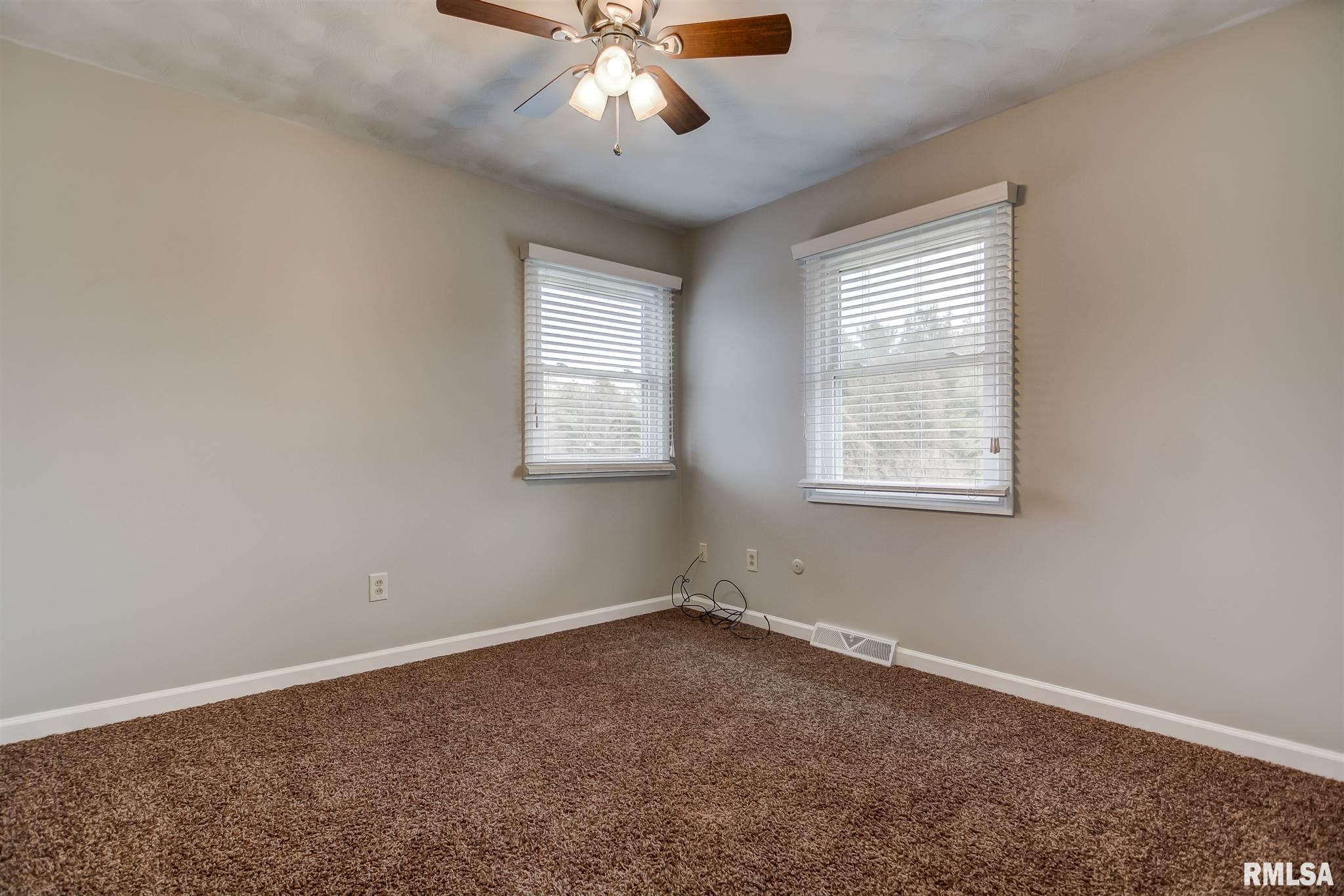 890 Gabriel Road Springfield, IL 62712 - Photo 32 of 42