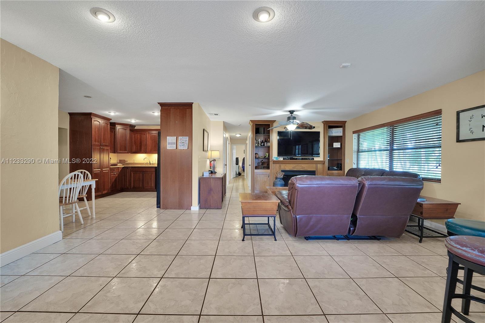 5030 Southwest 188th Avenue Southwest Ranches, FL 33332 - Photo 14 of 47 Gallery Image 14