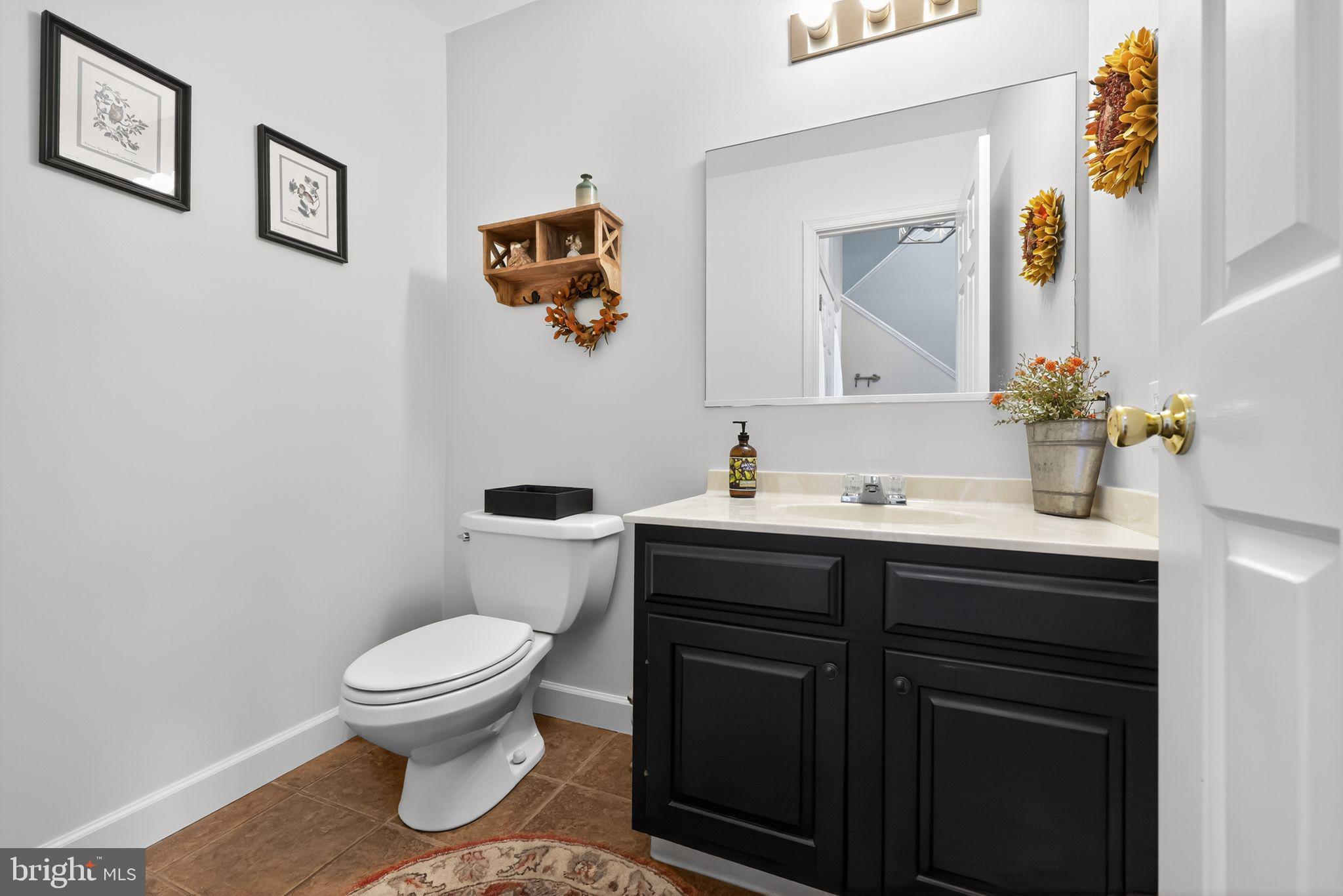27 Southampton Parish Road Landenberg, PA 19350 - Photo 24 of 34 a bathroom with a toilet sink and mirror