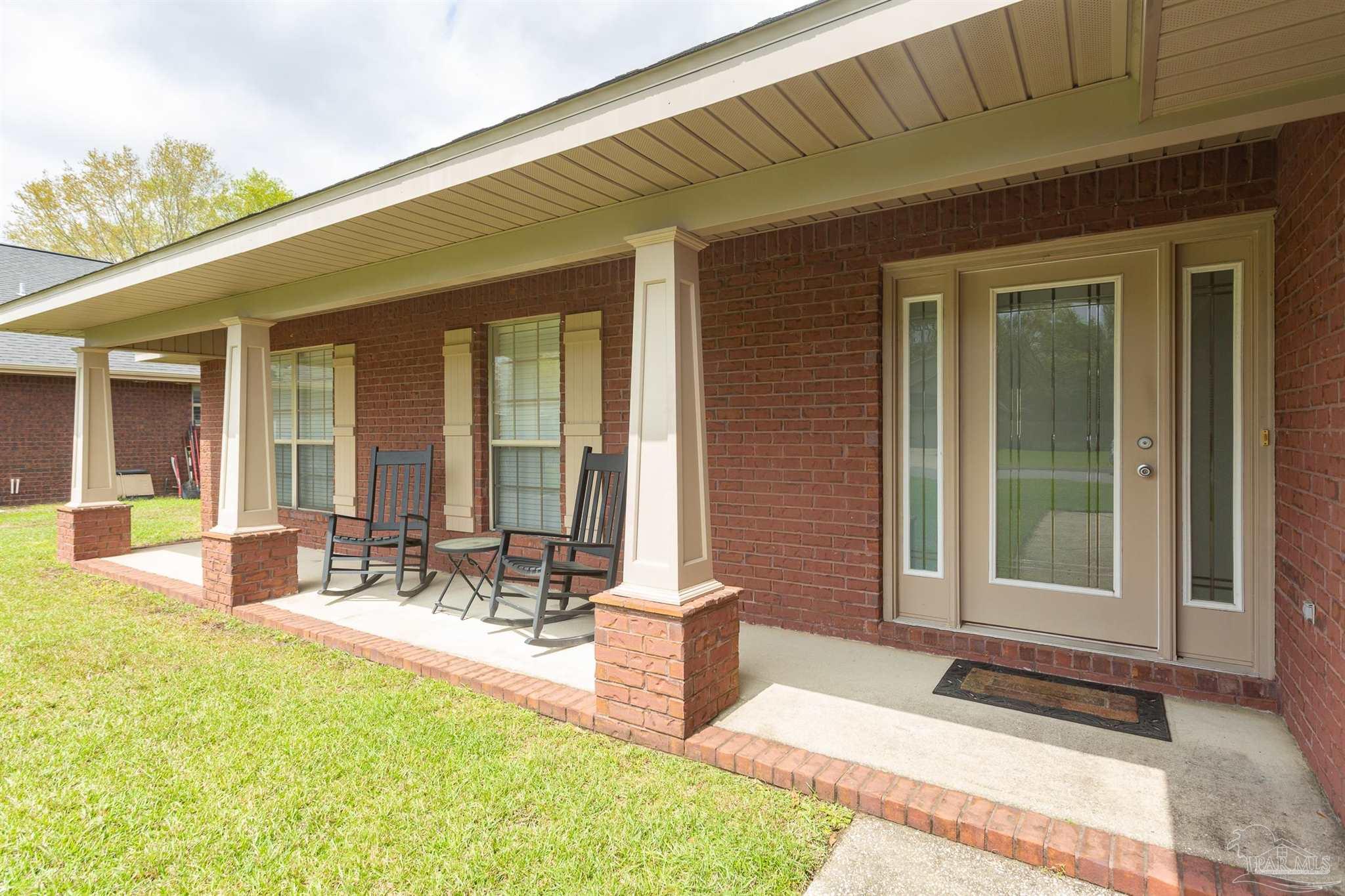 5686 Tucker Circle Pace, FL 32571 - Photo 4 of 34