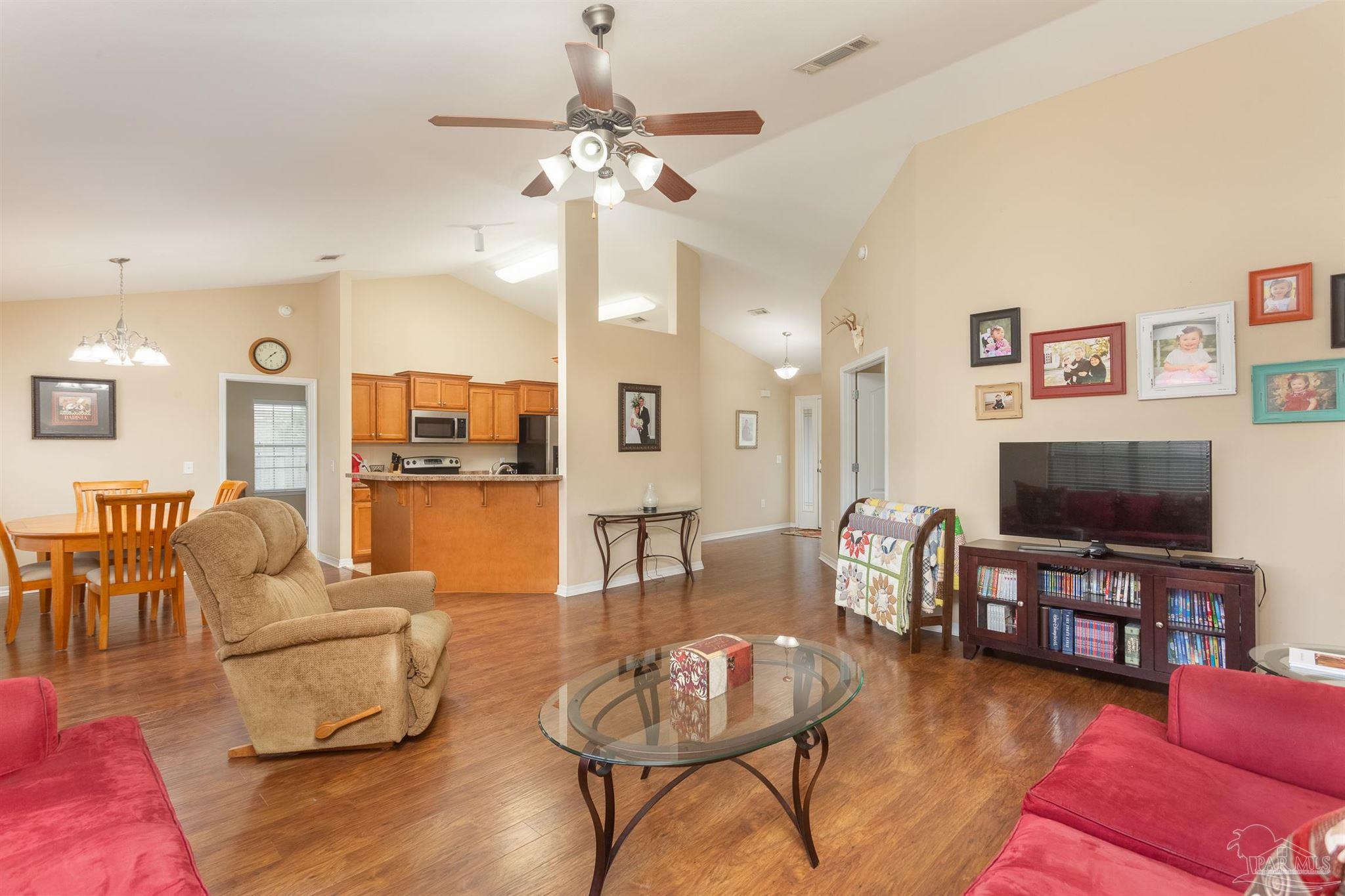 5686 Tucker Circle Pace, FL 32571 - Photo 7 of 34