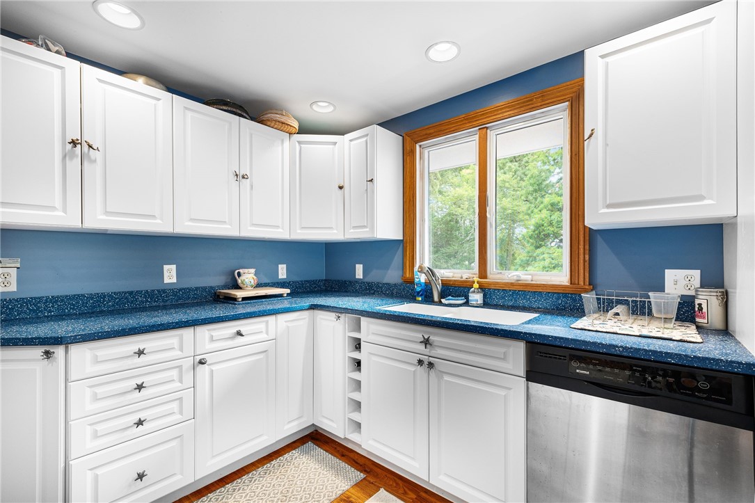 154 Alder Road Charlestown, RI 02813 - Photo 9 of 28