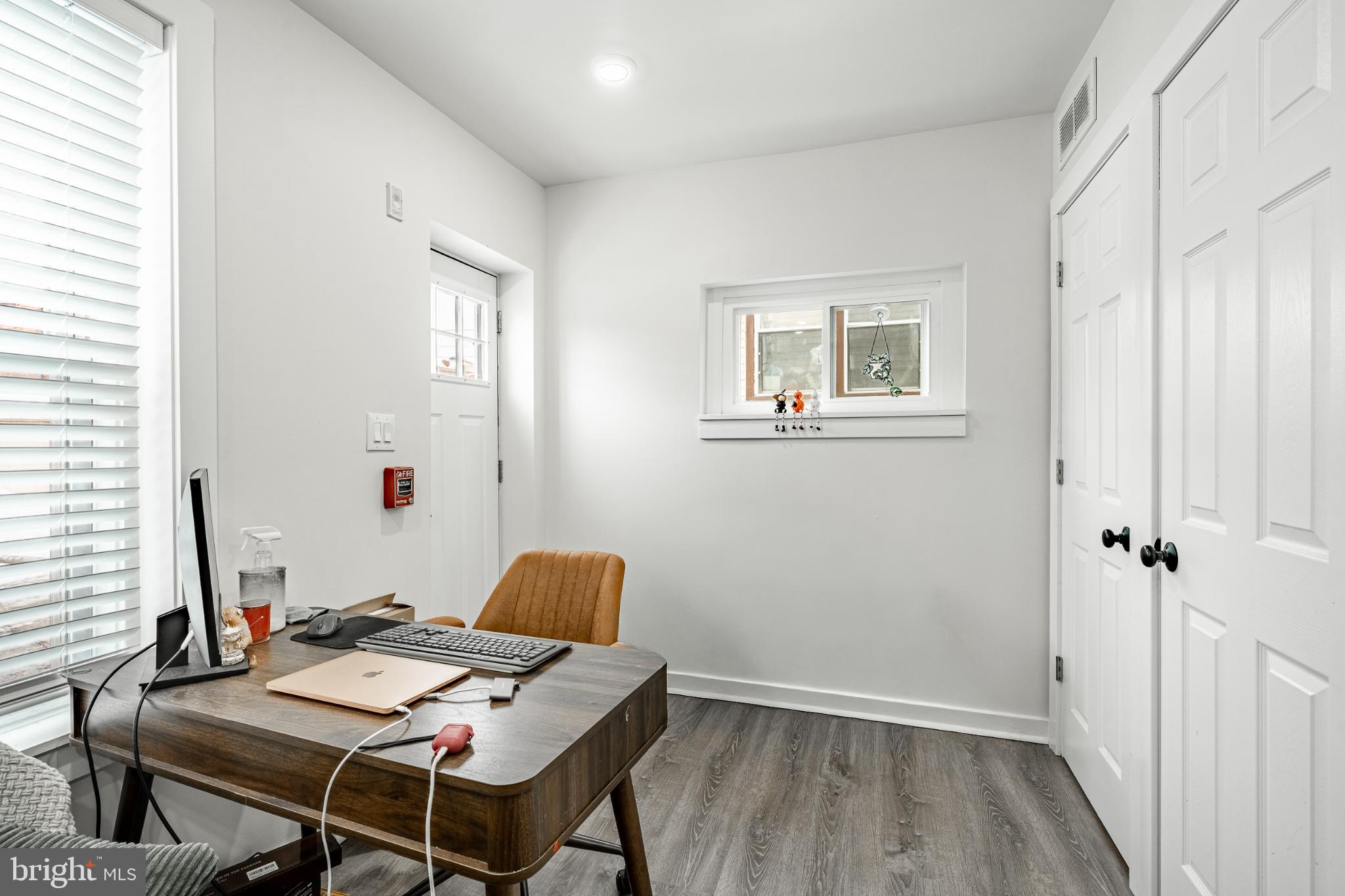 324-326 Darby Road, Unit 1R Havertown, PA 19083 - Photo 8 of 18 Bright and inviting home office space.