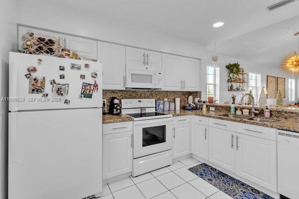 14817 Balgowan Road, Unit 2015 Miami Lakes, FL 33016 - Photo 19 of 39