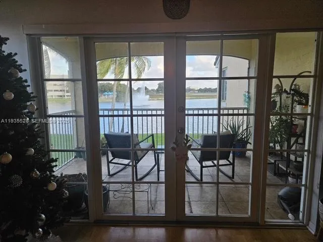 $484,999 | 14817 Balgowan Road, Unit 2015, Miami Lakes, FL 33016