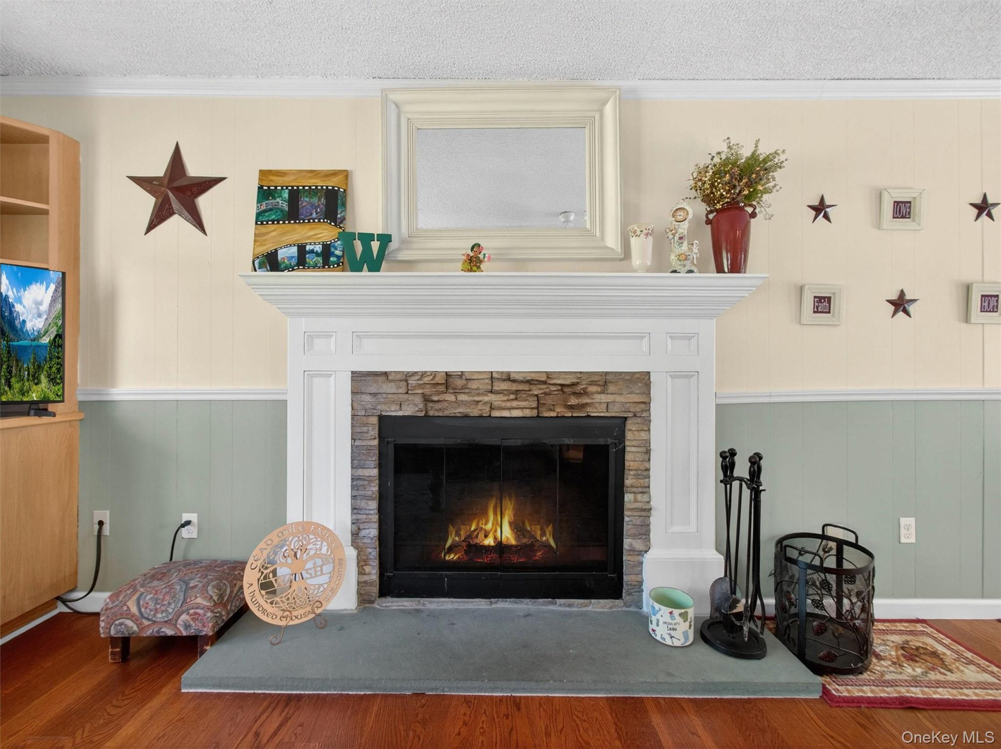 121 Sunset Road Blauvelt, NY 10913 - Photo 32 of 32 Family Room - Open Floor Plan Enjoys space with Kitchen