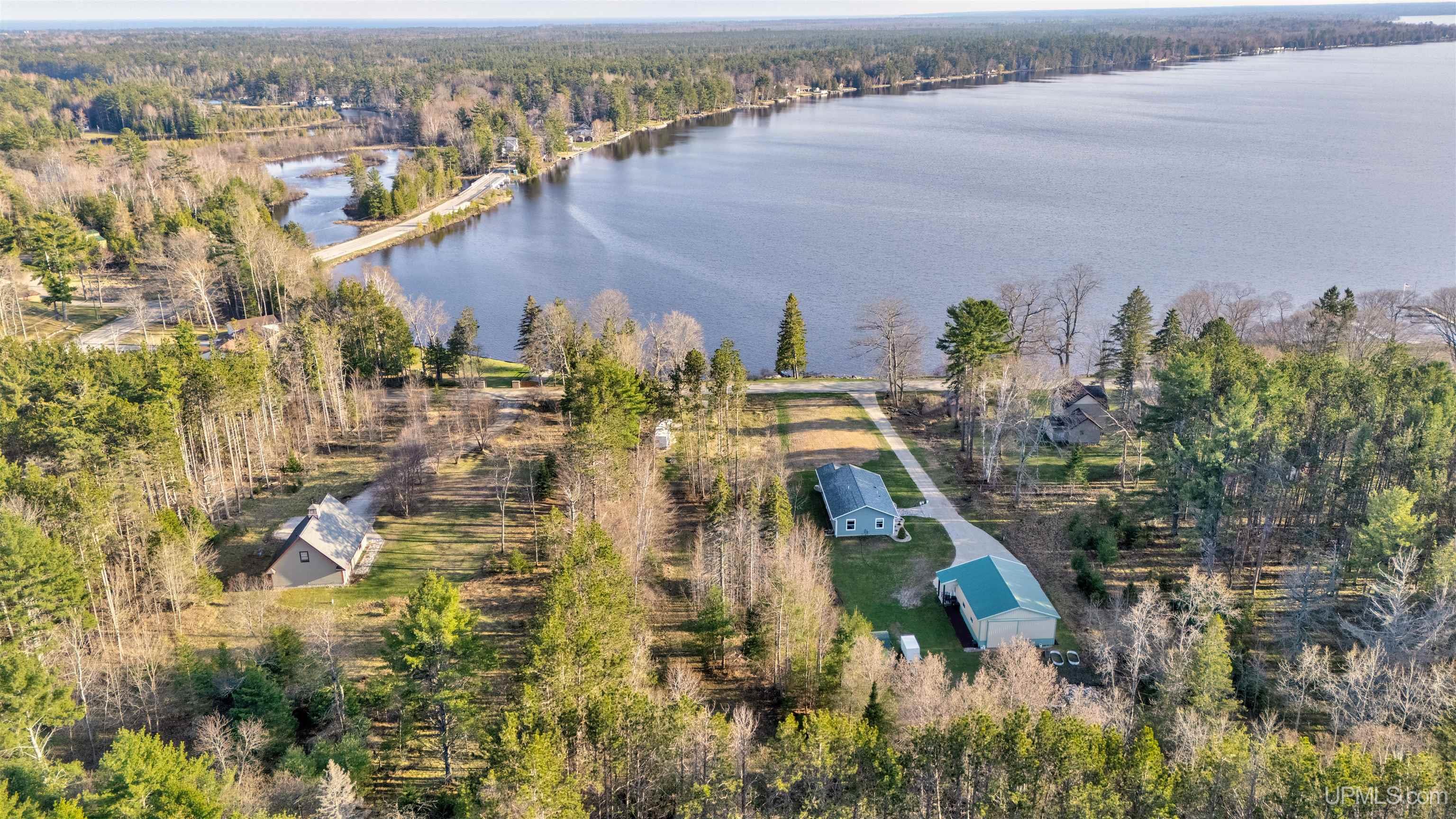 8136 Arrowhead Road Manistique, MI 49854 - Photo 4 of 20