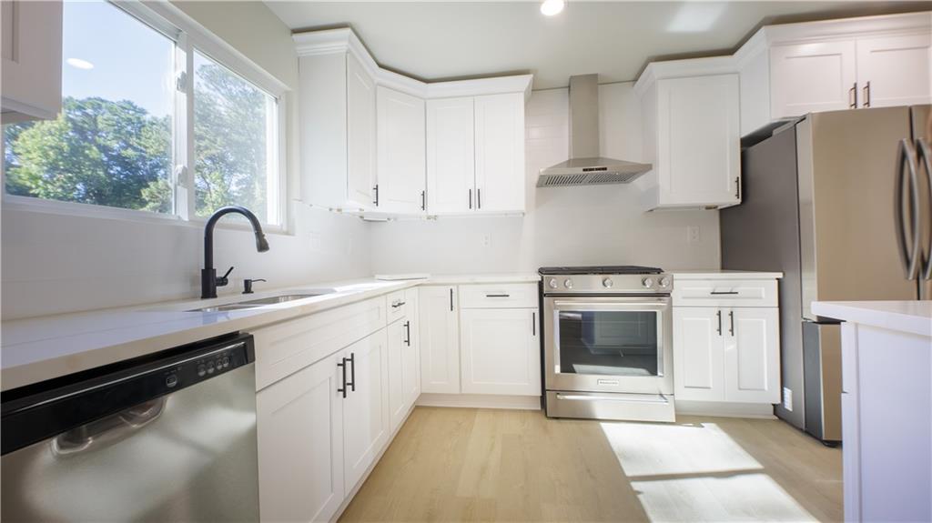 4328 Buckingham Place Duluth, GA 30096 - Photo 6 of 23