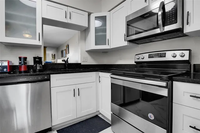 $2,200 | 260 Northwest 76th Avenue, Margate, FL 33063