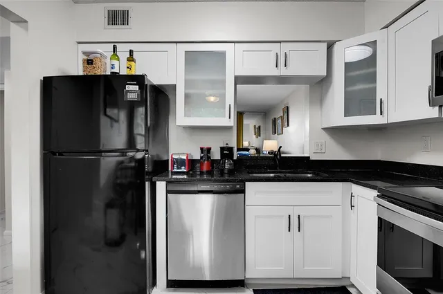 $2,200 | 260 Northwest 76th Avenue, Margate, FL 33063