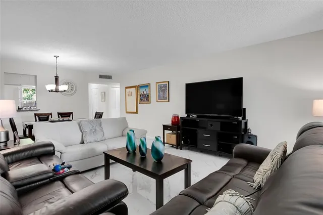 $2,200 | 260 Northwest 76th Avenue, Margate, FL 33063