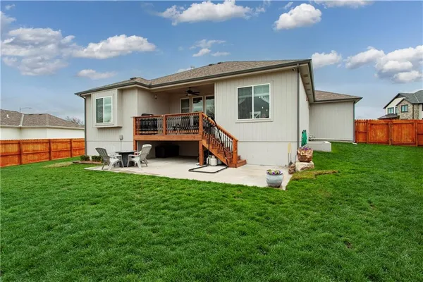 $499,900 | 1102 Northwest Aspen Court, Grain Valley, MO 64029