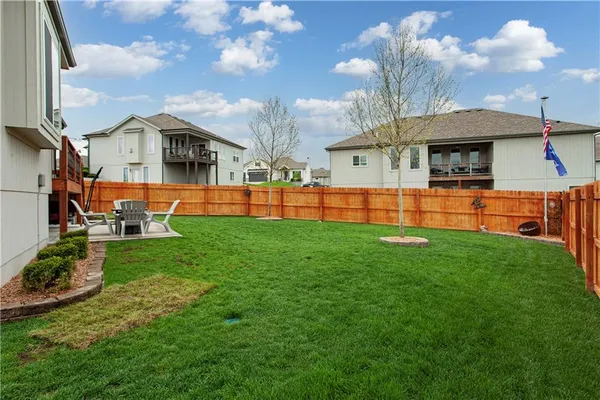 $499,900 | 1102 Northwest Aspen Court, Grain Valley, MO 64029