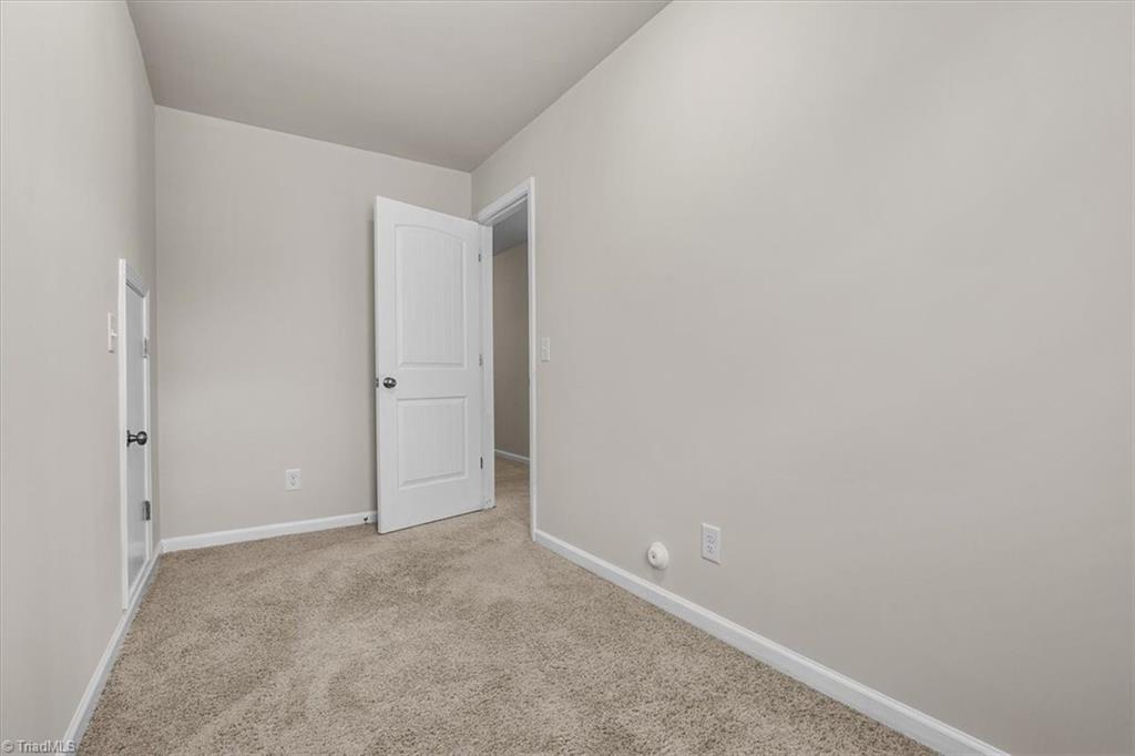 3887 Copperfield Court High Point, NC 27282 - Photo 35 of 44
