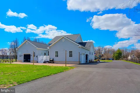 $699,990 | 33 Milbourn Manor Drive, Camden Wyoming, DE 19934