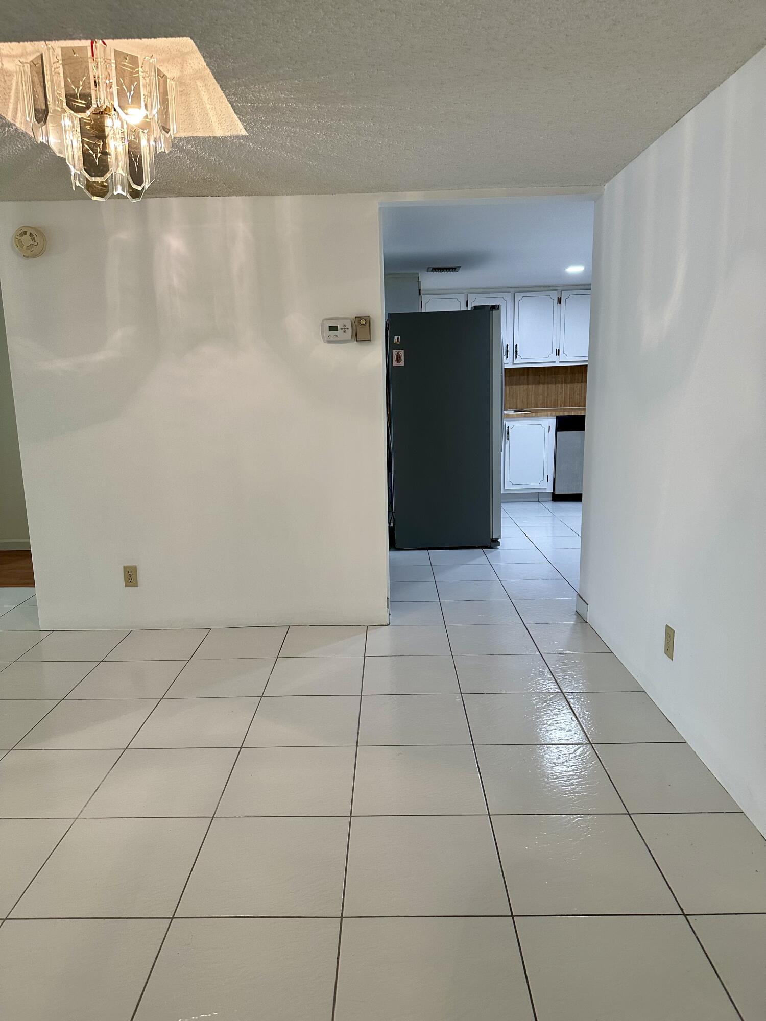 16200 Golf Club Road, Unit 206 Weston, FL 33326 - Photo 10 of 39 Dining Room
