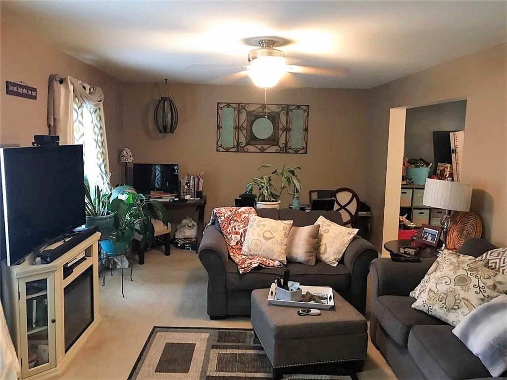 7 Rosa Road Middletown, RI 02842 - Photo 8 of 13