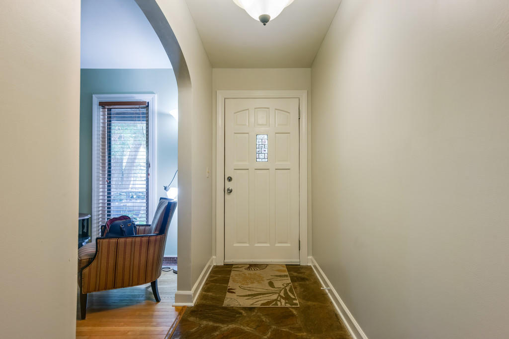 942 Anchor Road Charleston, SC 29412 - Photo 6 of 38 ng1807101-2007