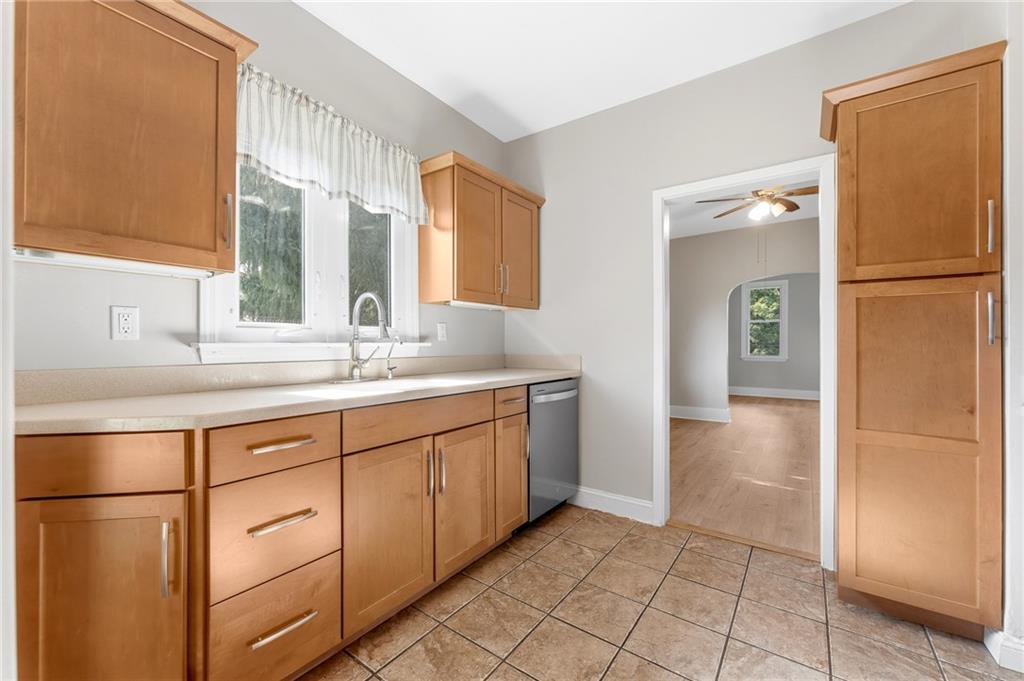 1320 Pleasant Hill Road Wexford, PA 15090 - Photo 4 of 42