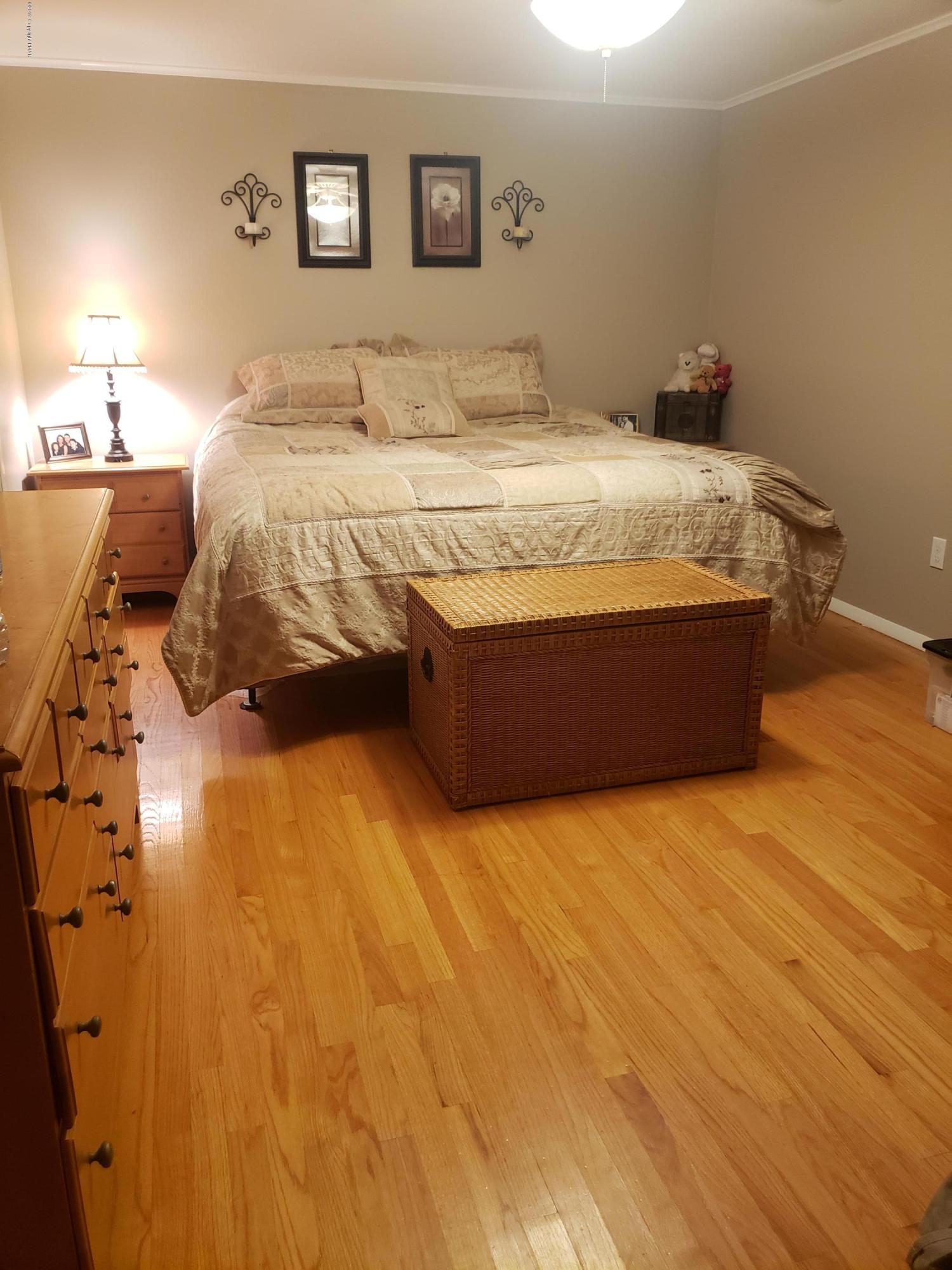 4307 Pine Ridge Drive West Bushkill, PA 18324 - Photo 17 of 28 20191003_223701