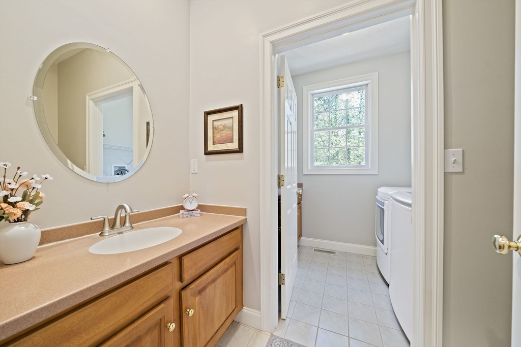 17 Alexandra Way Acton, MA 01720 - Photo 16 of 38