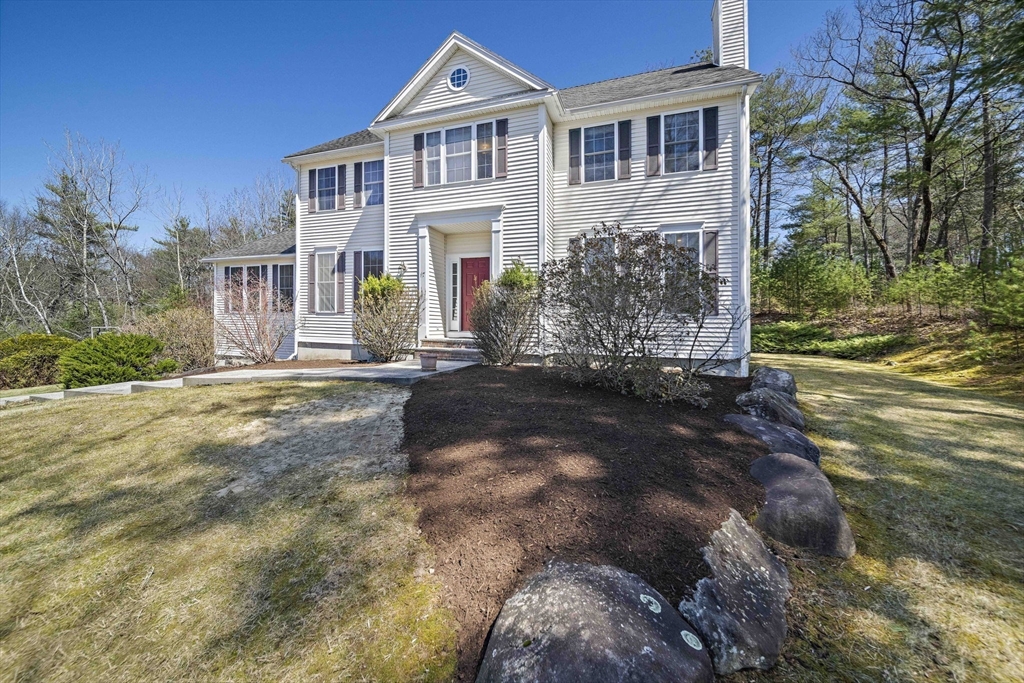 17 Alexandra Way Acton, MA 01720 - Photo 2 of 38