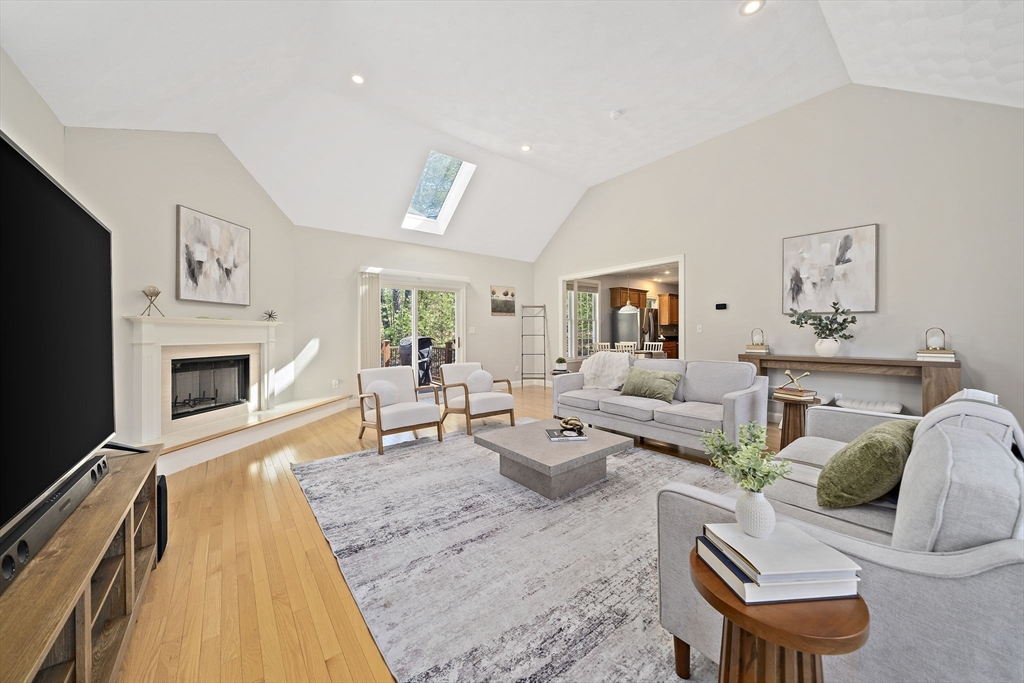 17 Alexandra Way Acton, MA 01720 - Photo 8 of 38