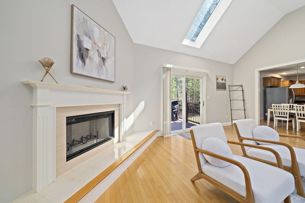 17 Alexandra Way Acton, MA 01720 - Photo 9 of 38