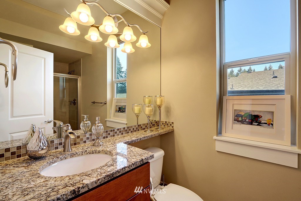 5212 Northeast 11th Court Renton, WA 98059 - Photo 13 of 23