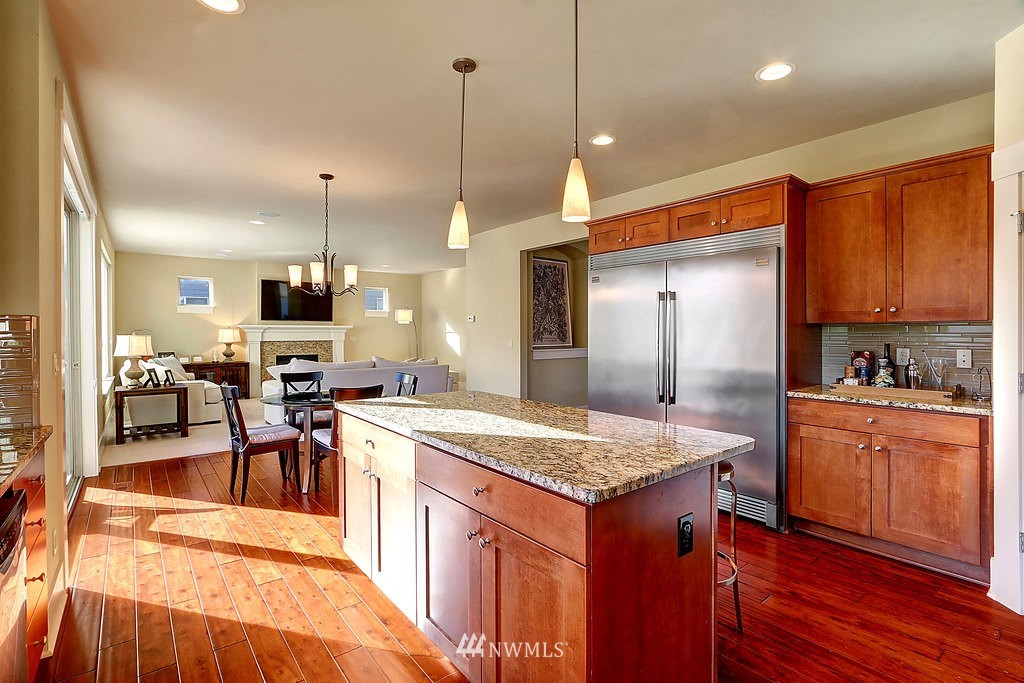 5212 Northeast 11th Court Renton, WA 98059 - Photo 8 of 23