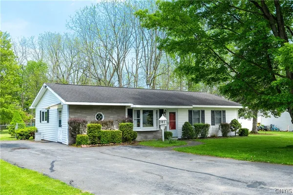 $204,900 | 33 Tindall Manor, Westmoreland, NY 13323