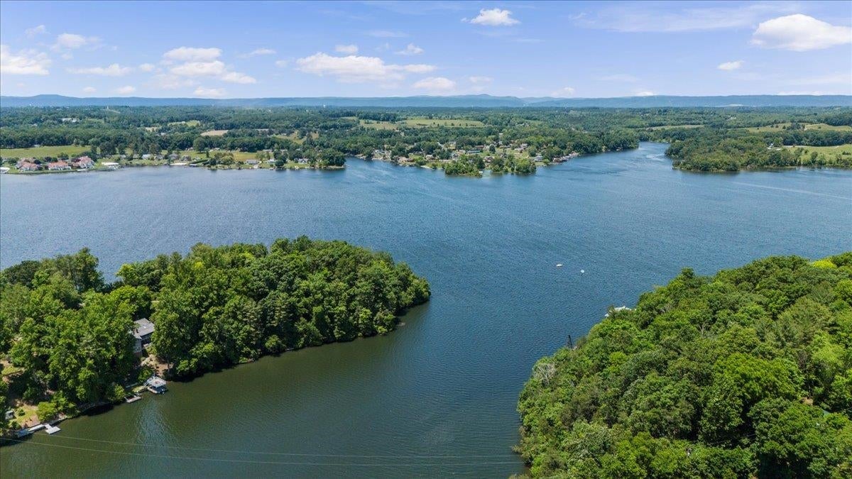 4743 Twin Coves Road Radford, VA 24141 - Photo 56 of 82 Gallery Image 56