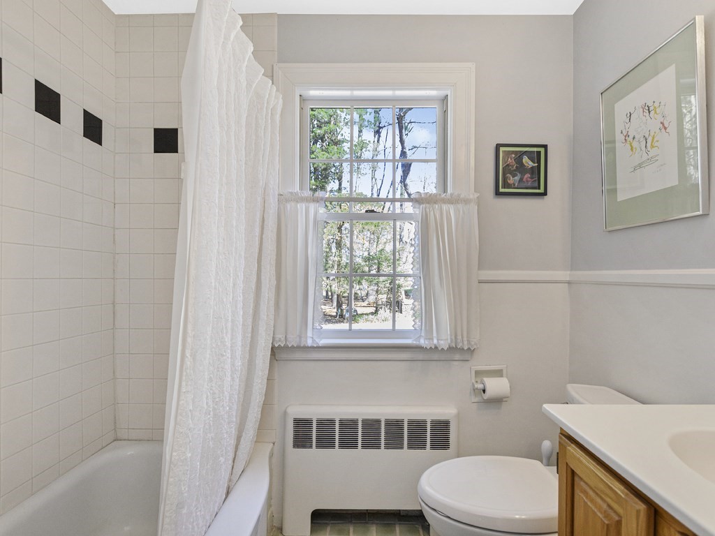 8 Hayward Road Wayland, MA 01778 - Photo 19 of 40