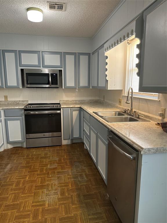 200 Earle Road Hewitt, TX 76643 - Photo 4 of 14