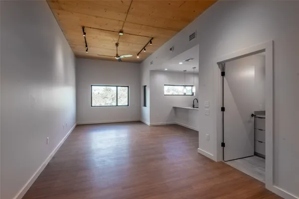 $1,127 | 3515 Webberville Road, Unit VISTA, Austin, TX 78702