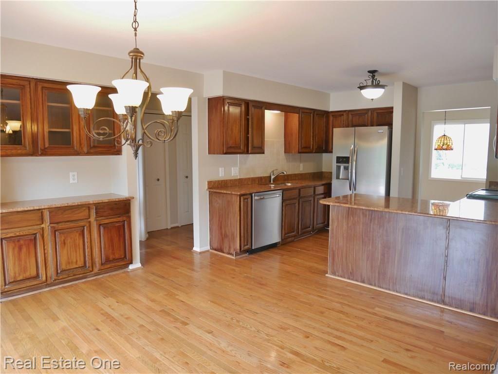2592 Brilliance Rochester Hills, MI 48309 - Photo 12 of 28