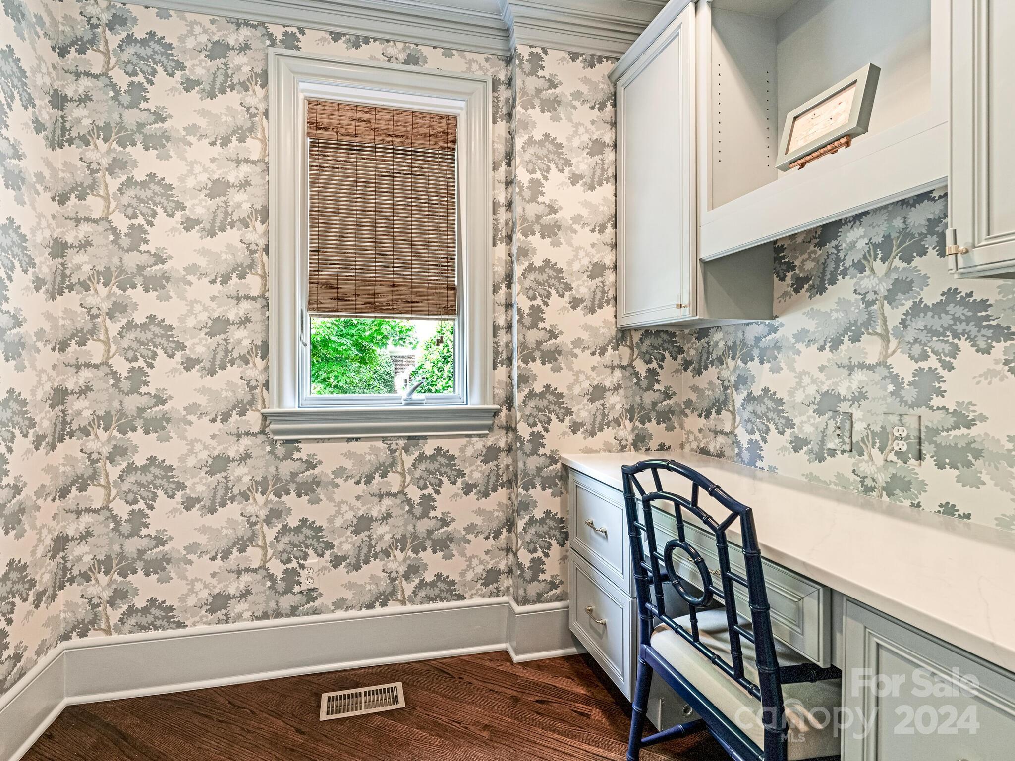 330 South Canterbury Road Charlotte, NC 28211 - Photo 26 of 41 a view of wooden floor and a window