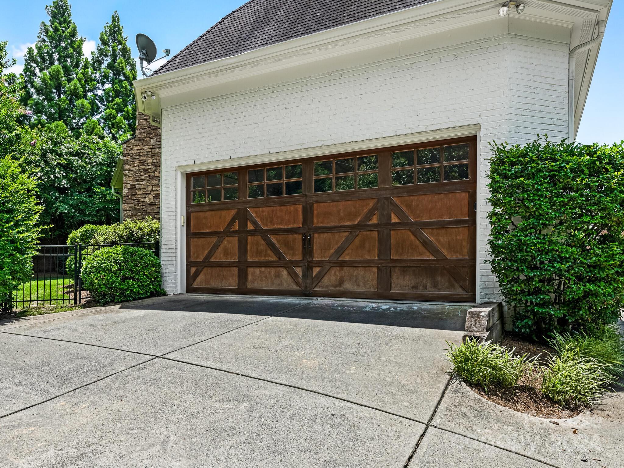 330 South Canterbury Road Charlotte, NC 28211 - Photo 41 of 41 a view of entrance