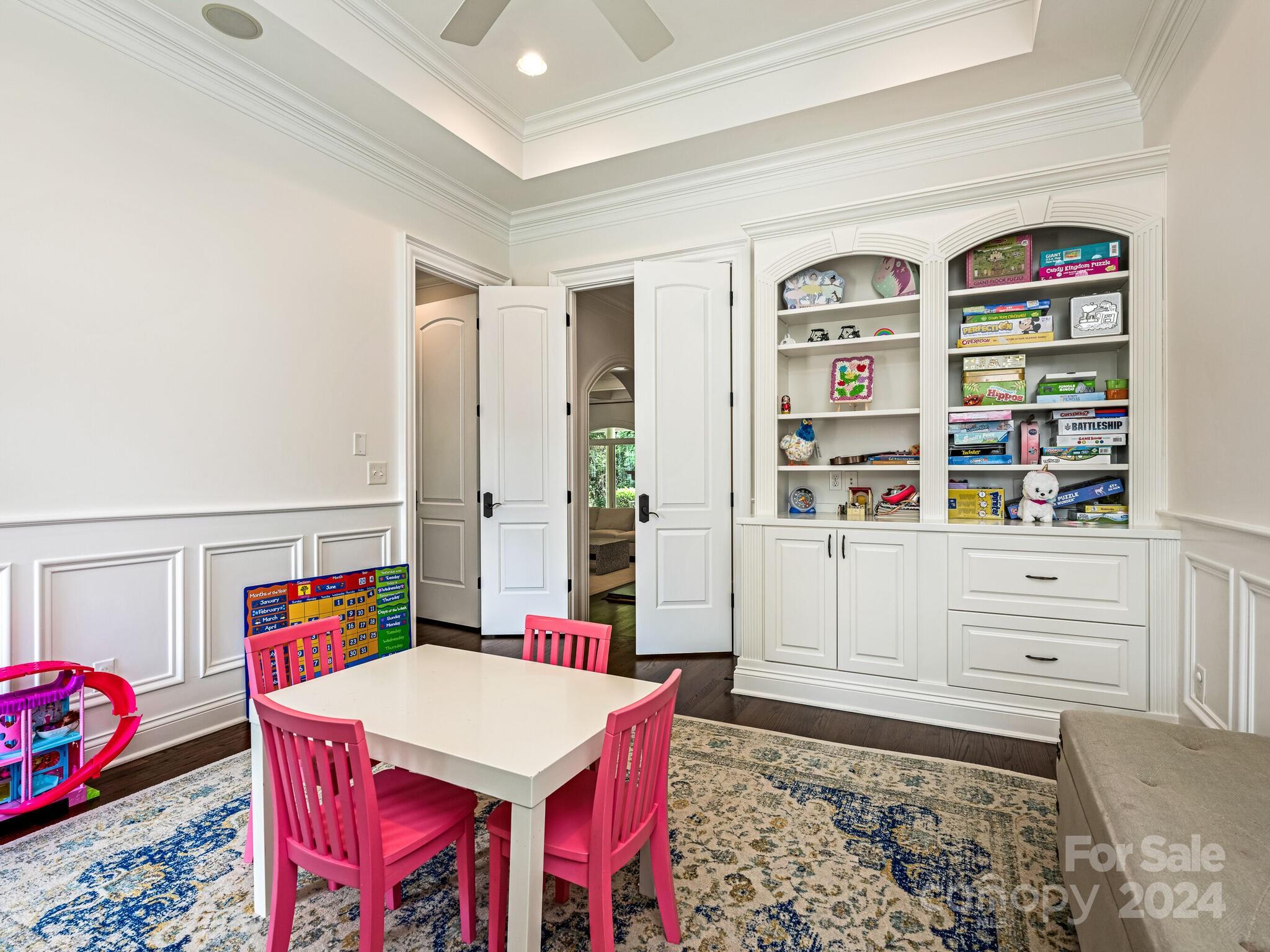 330 South Canterbury Road Charlotte, NC 28211 - Photo 6 of 41