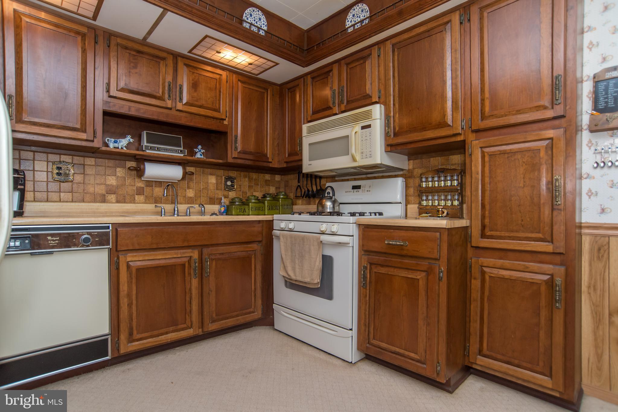 3221 Fairway Road Bensalem, PA 19020 - Photo 12 of 38 Gallery Image 12