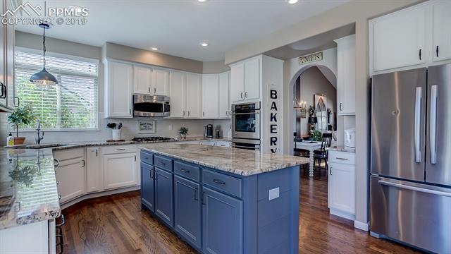 13897 Windy Oaks Road Colorado Springs, CO 80921 - Photo 8 of 36 Gallery Image 8