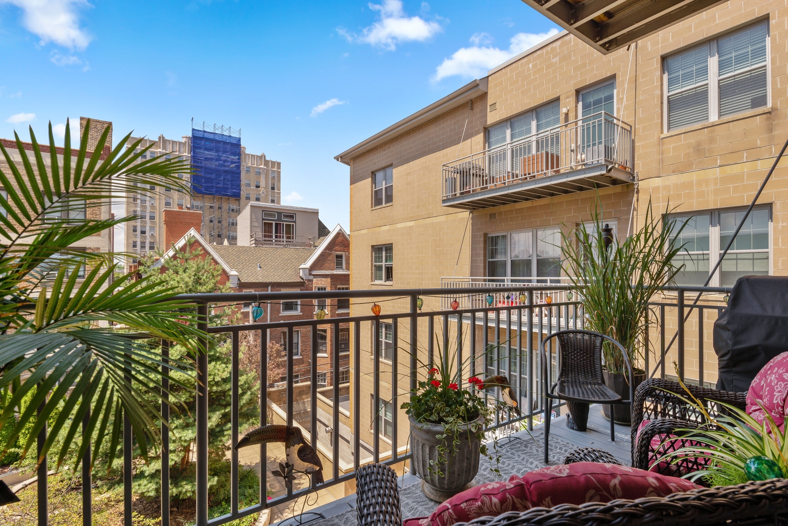 5556 North Sheridan Road, Unit 408 Chicago, IL 60640 - Photo 10 of 19 a view of a chairs and table in the balcony